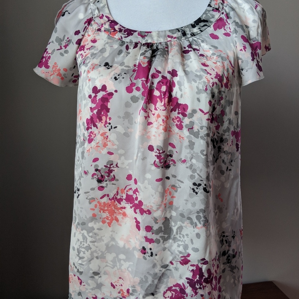 Flutter sleeve blouse
